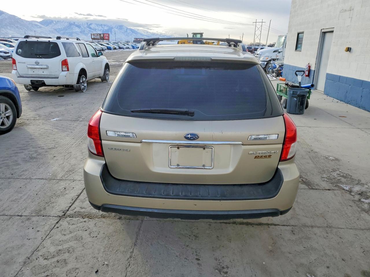 2009 SUBARU Outback