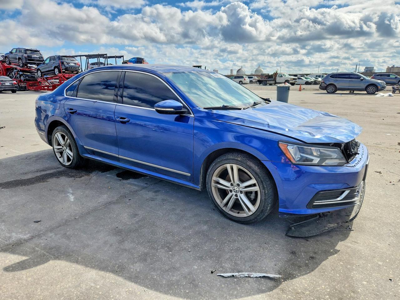 2016 VOLKSWAGEN Passat