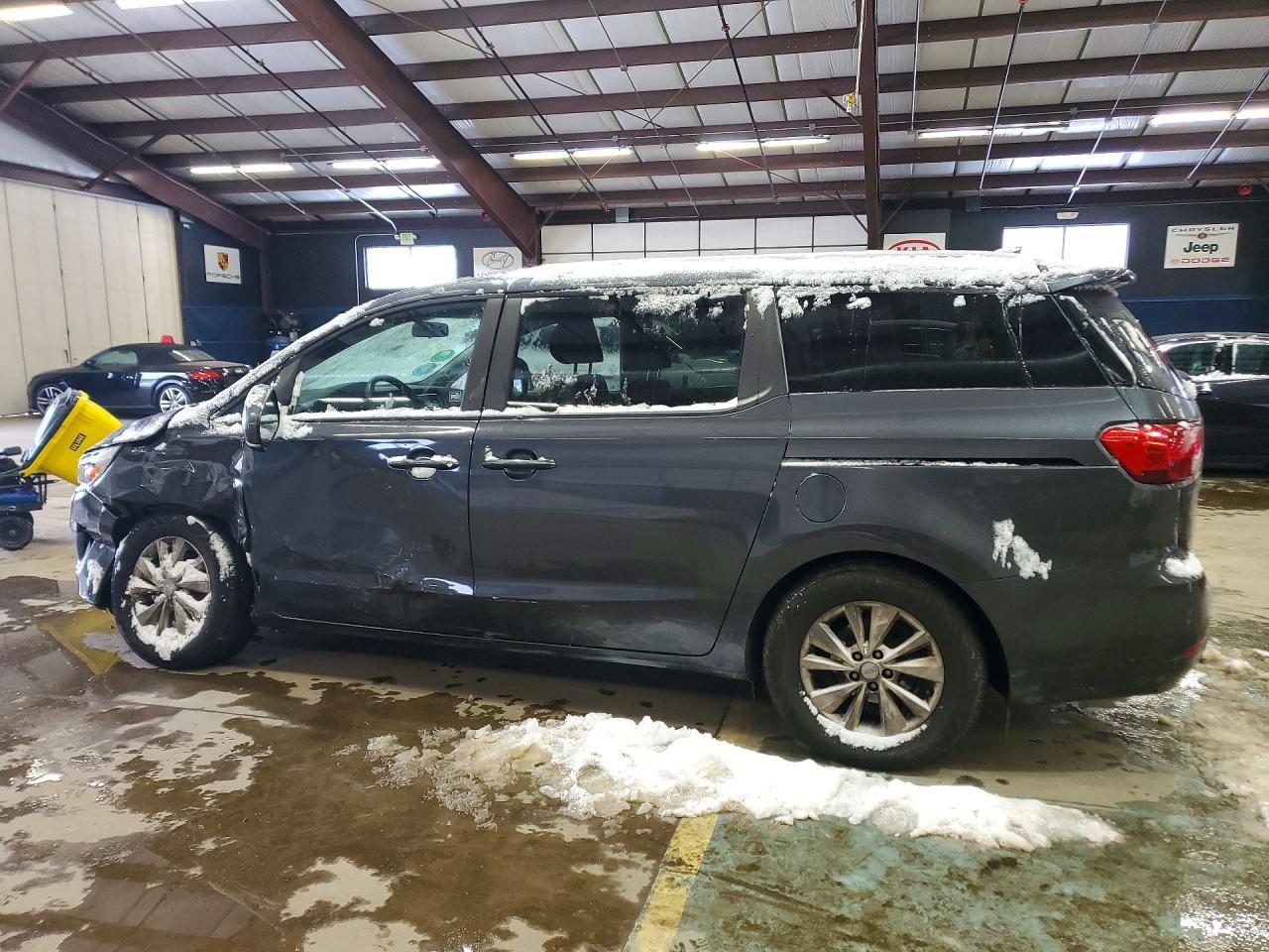 2016 KIA SEDONA