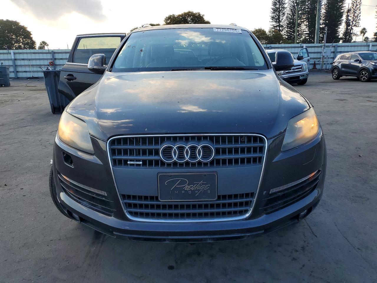 2009 AUDI Q7