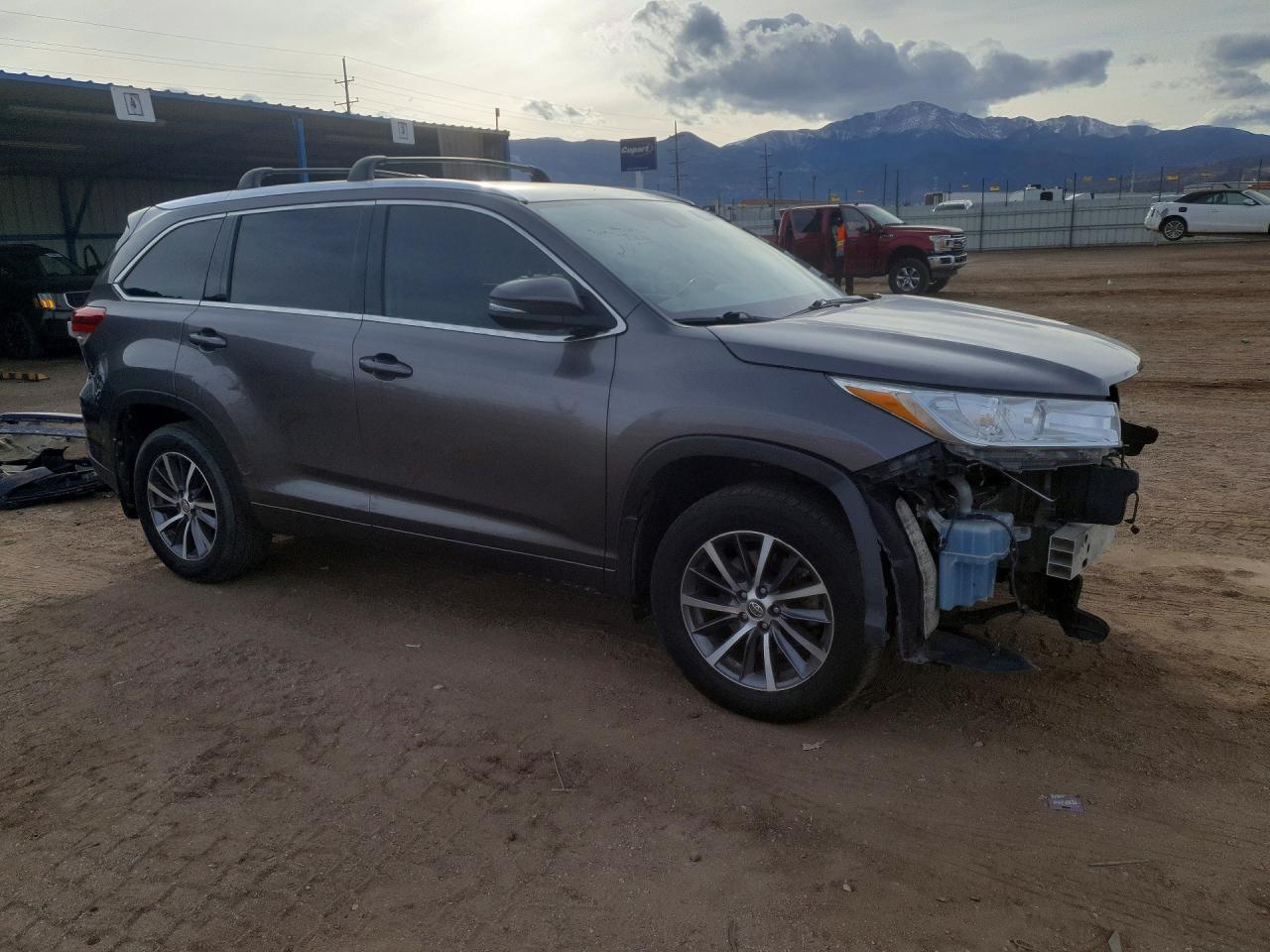 2018 TOYOTA HIGHLANDER
