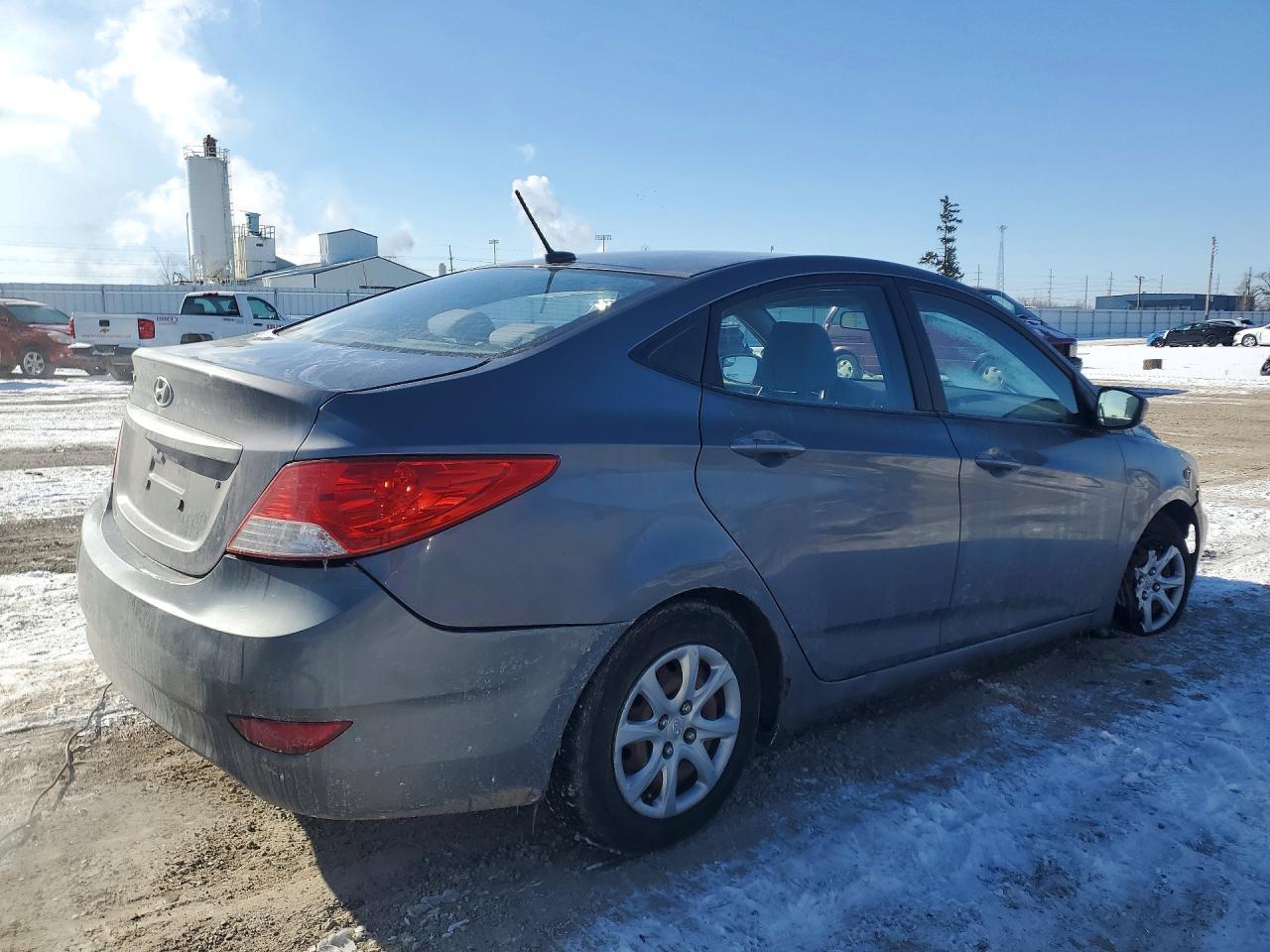 2014 HYUNDAI ACCENT