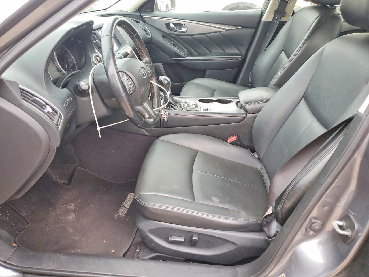 2016 INFINITI Q50