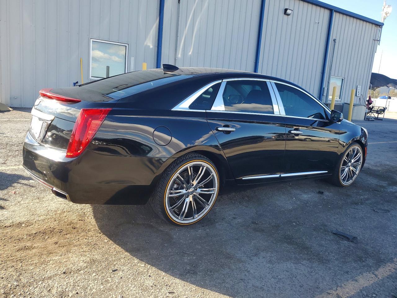 2016 CADILLAC XTS