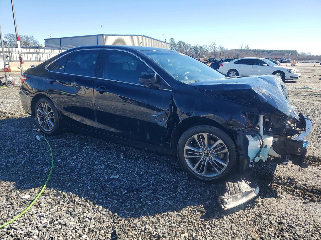 2017 TOYOTA CAMRY