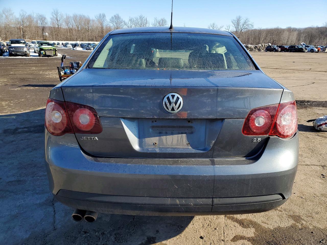 2010 VOLKSWAGEN JETTA