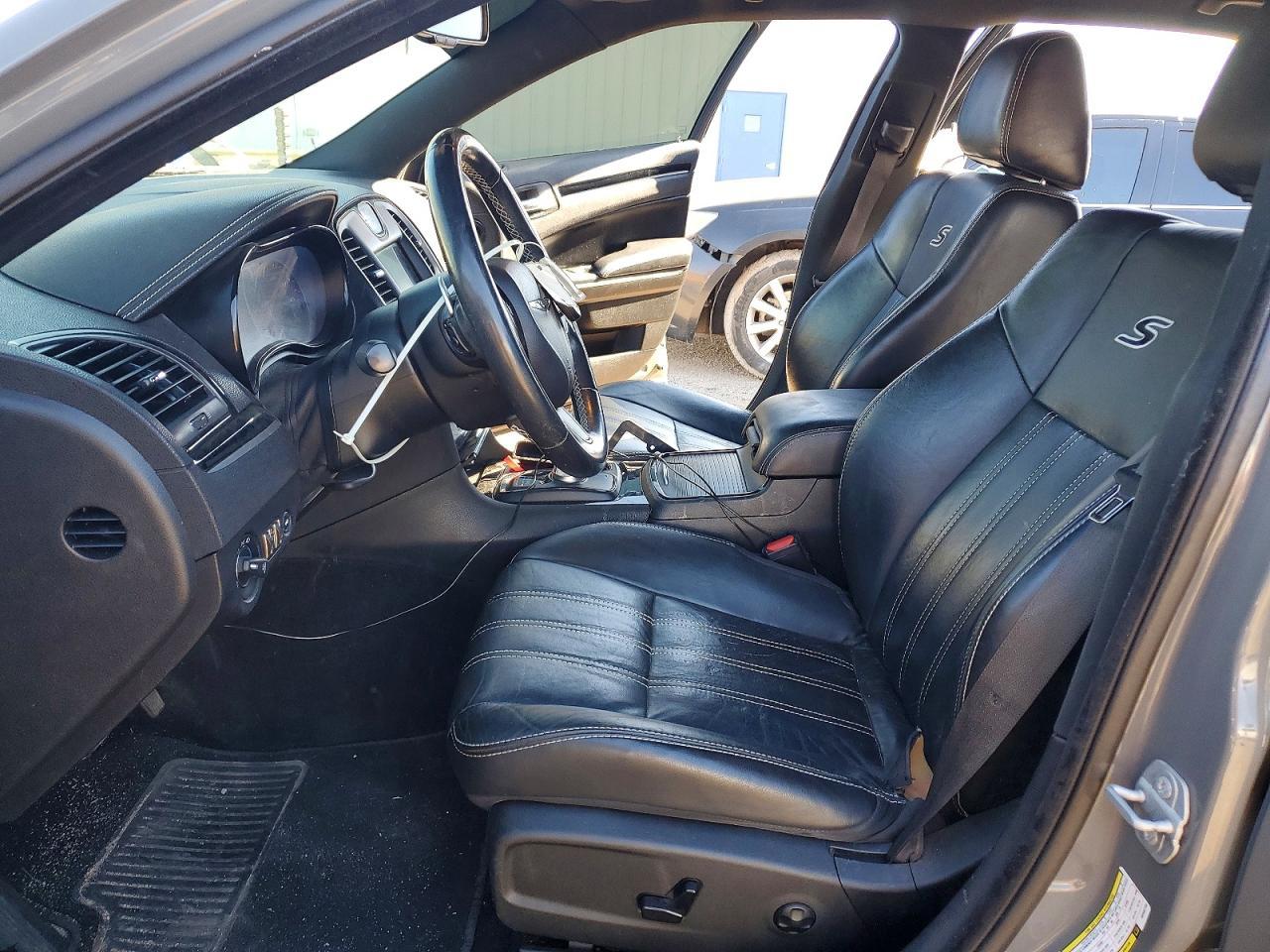2019 CHRYSLER 300