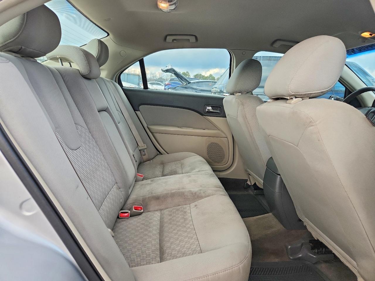 2011 FORD FUSION