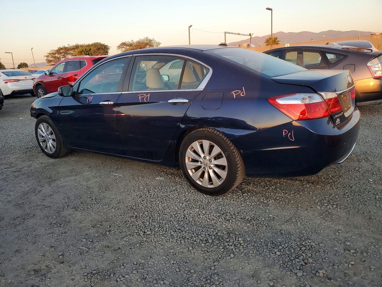 2013 HONDA ACCORD