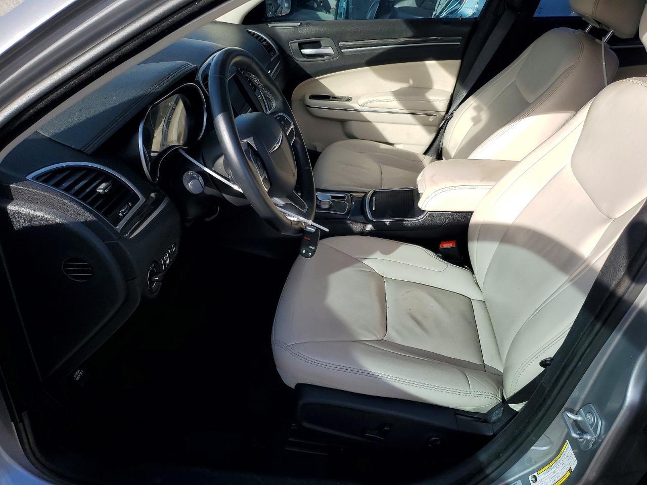 2017 CHRYSLER 300