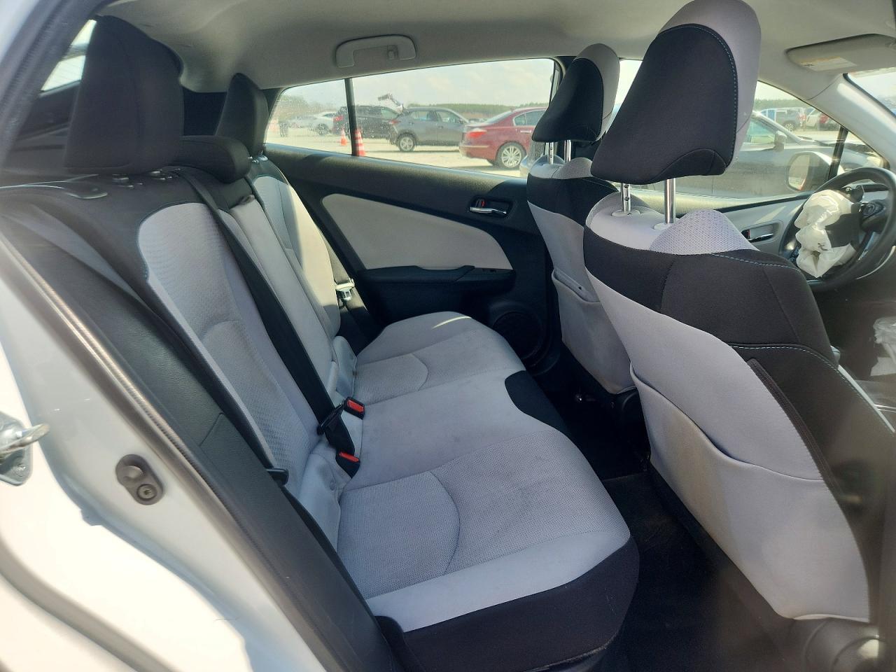 2022 TOYOTA PRIUS