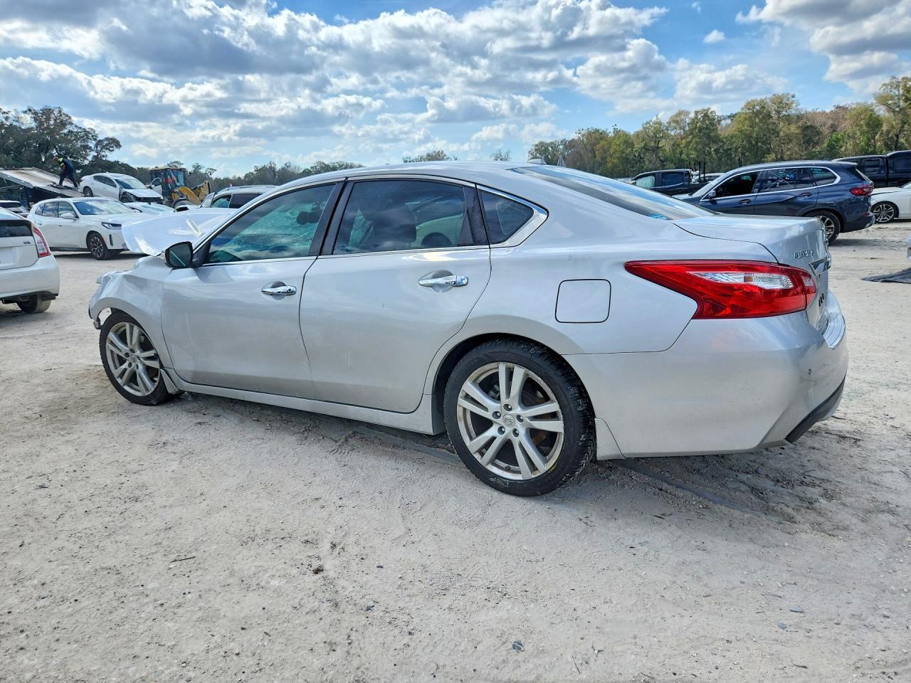 2016 NISSAN ALTIMA