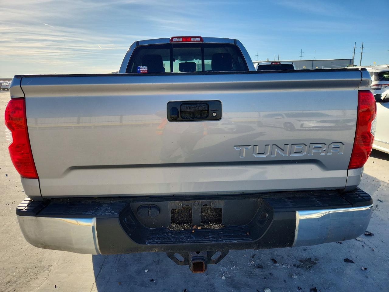 2016 TOYOTA TUNDRA