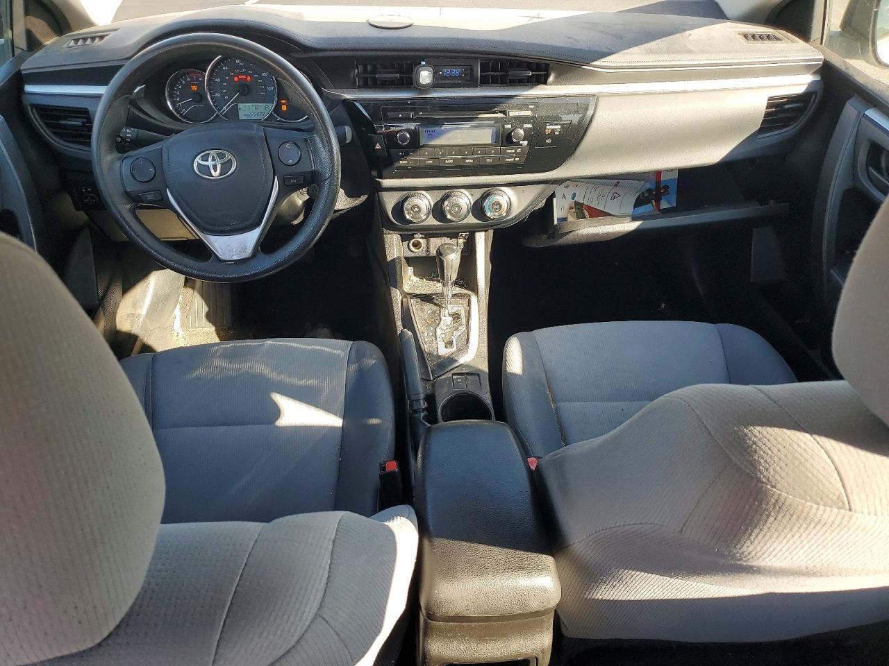 2015 TOYOTA COROLLA