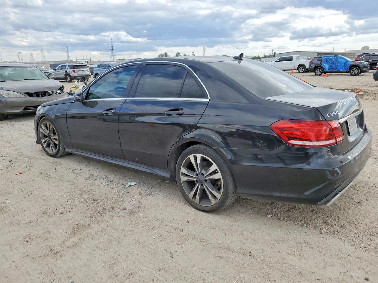 2014 MERCEDES-BENZ E-Class