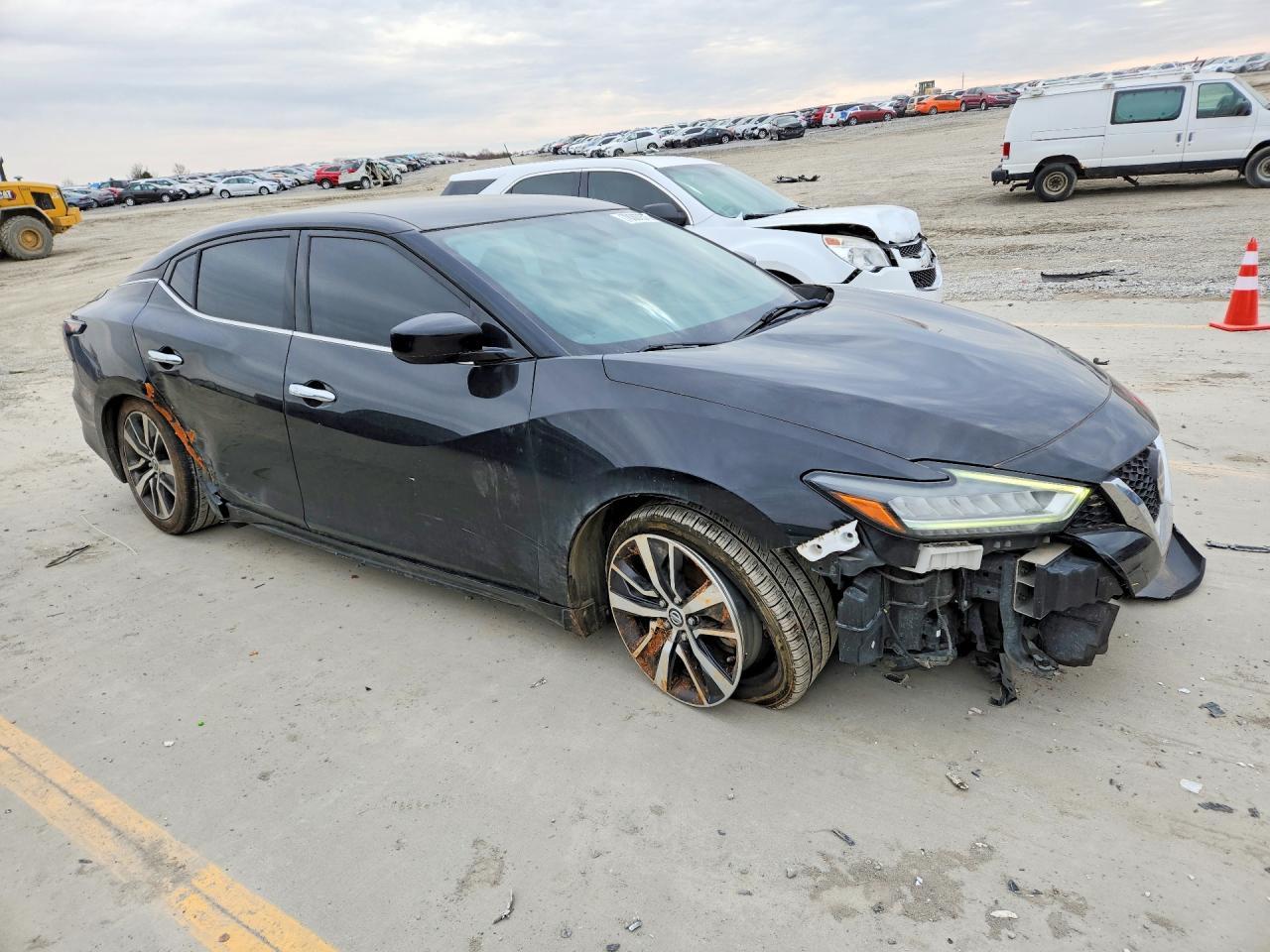 2019 NISSAN Maxima