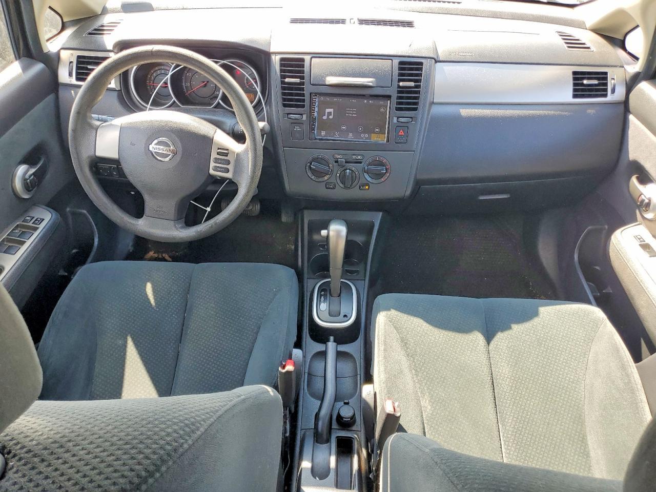 2010 NISSAN VERSA