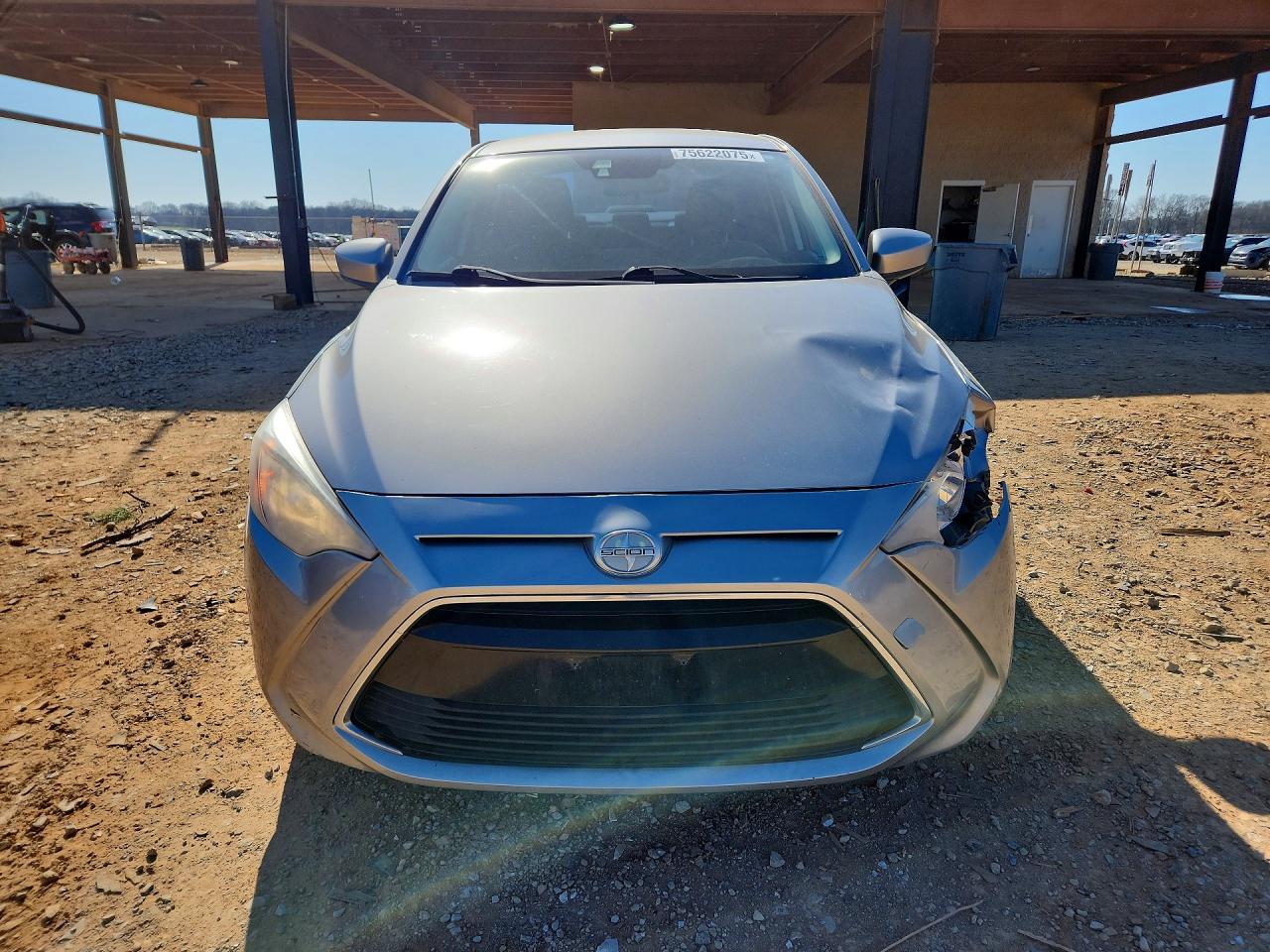 2016 TOYOTA SCION