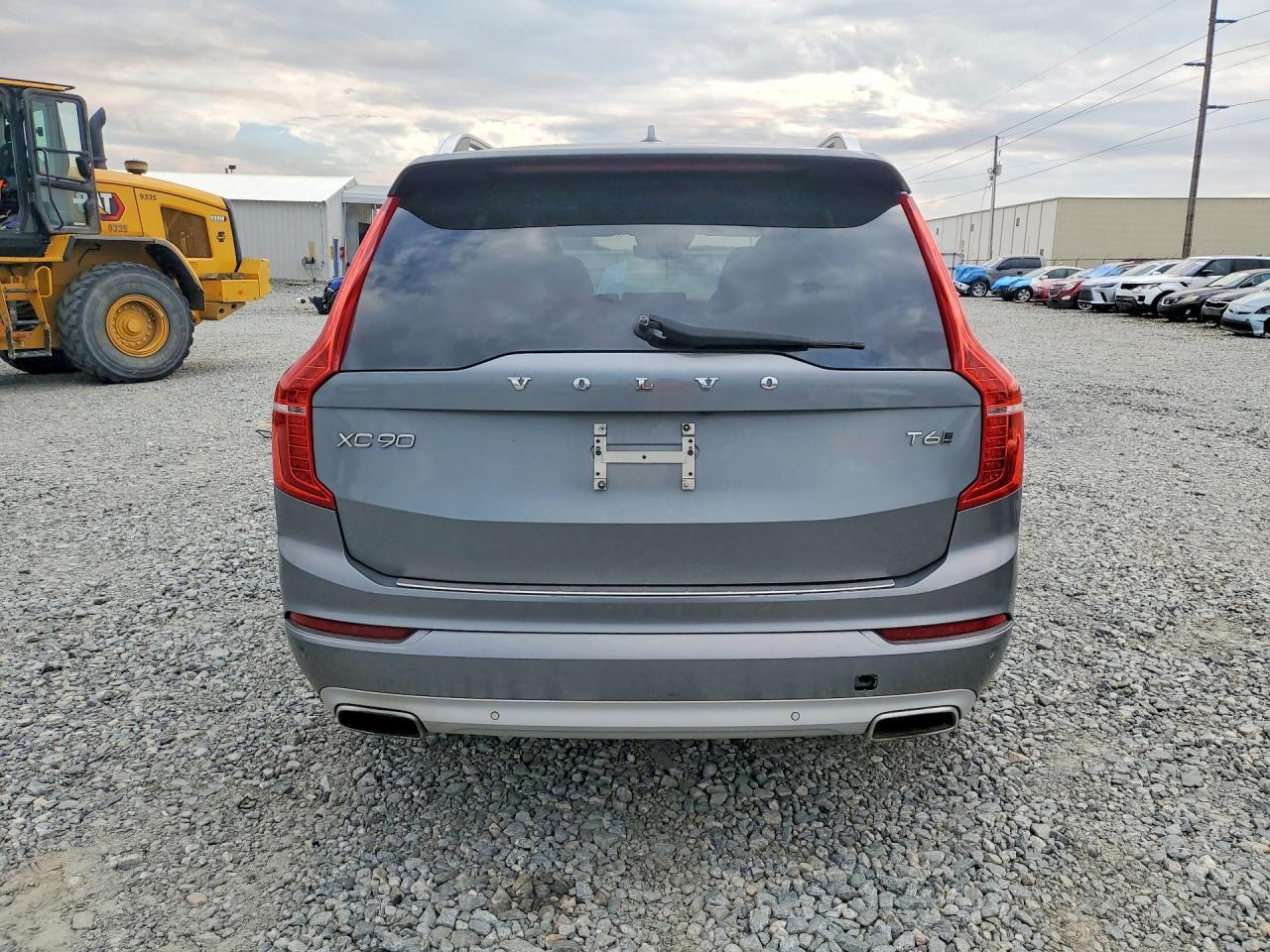 2016 VOLVO XC90