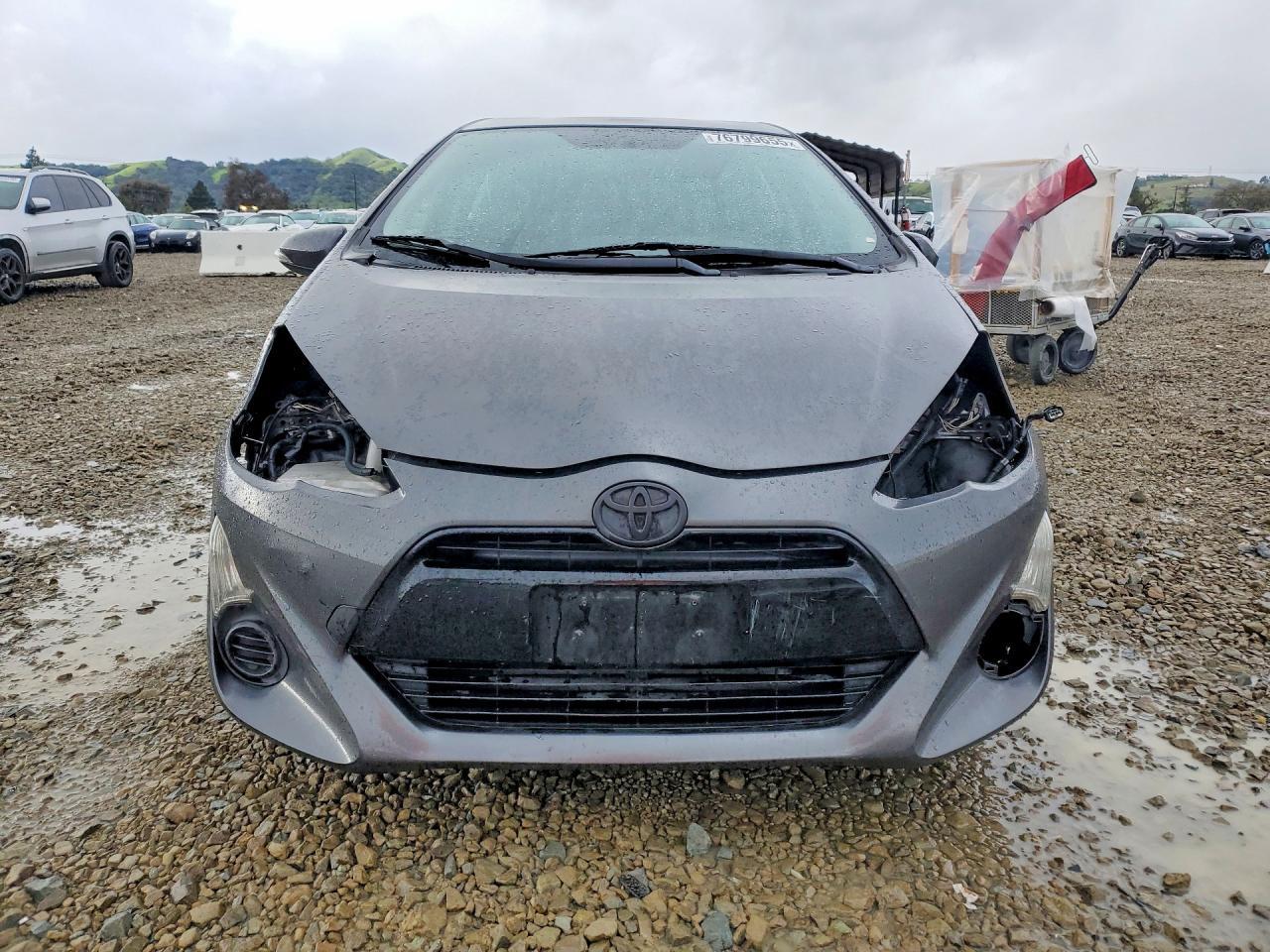 2015 TOYOTA Prius c