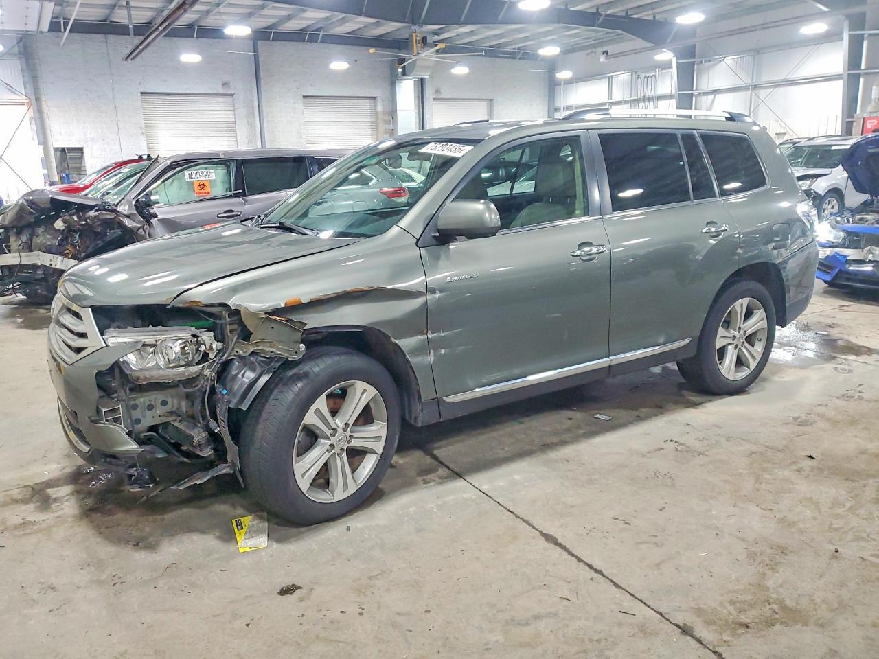 2012 TOYOTA HIGHLANDER