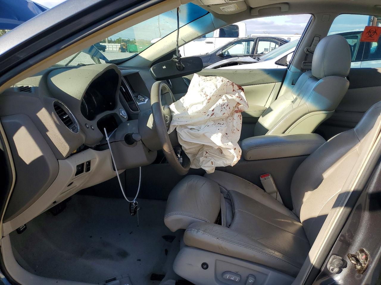 2009 NISSAN Maxima