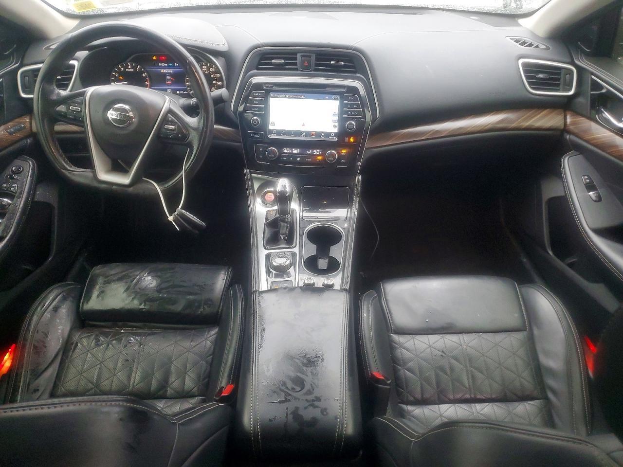 2016 NISSAN Maxima