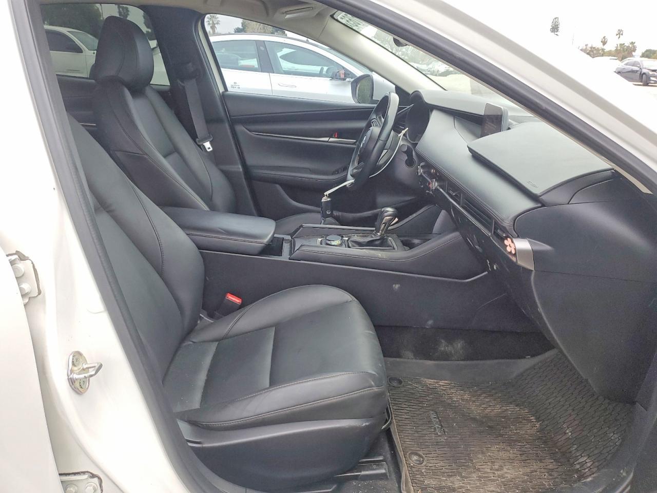 2023 MAZDA 3