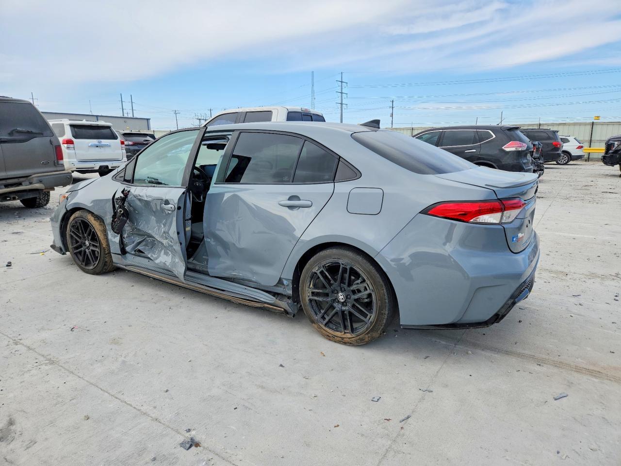 2022 TOYOTA COROLLA