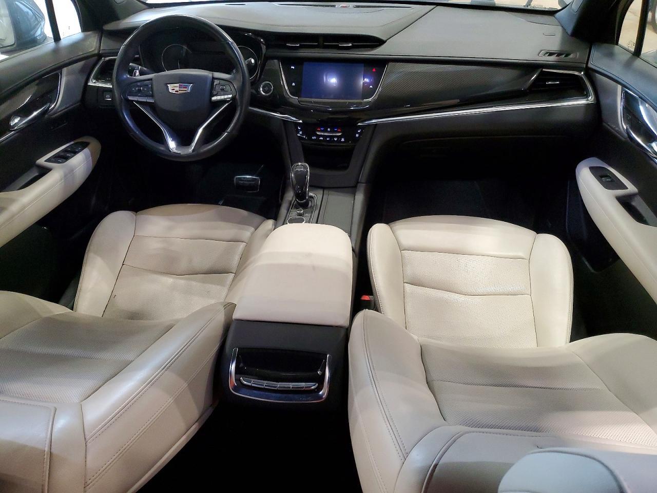 2020 CADILLAC XT6