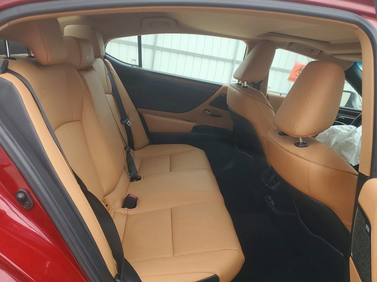 2023 LEXUS ES 300H