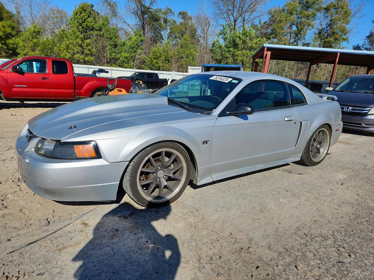 2001 FORD MUSTANG