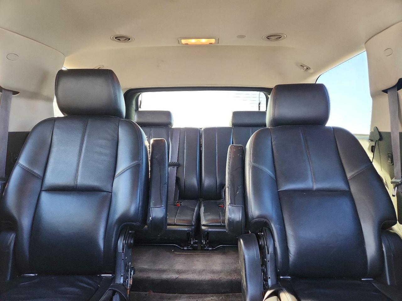 2011 CHEVROLET Tahoe