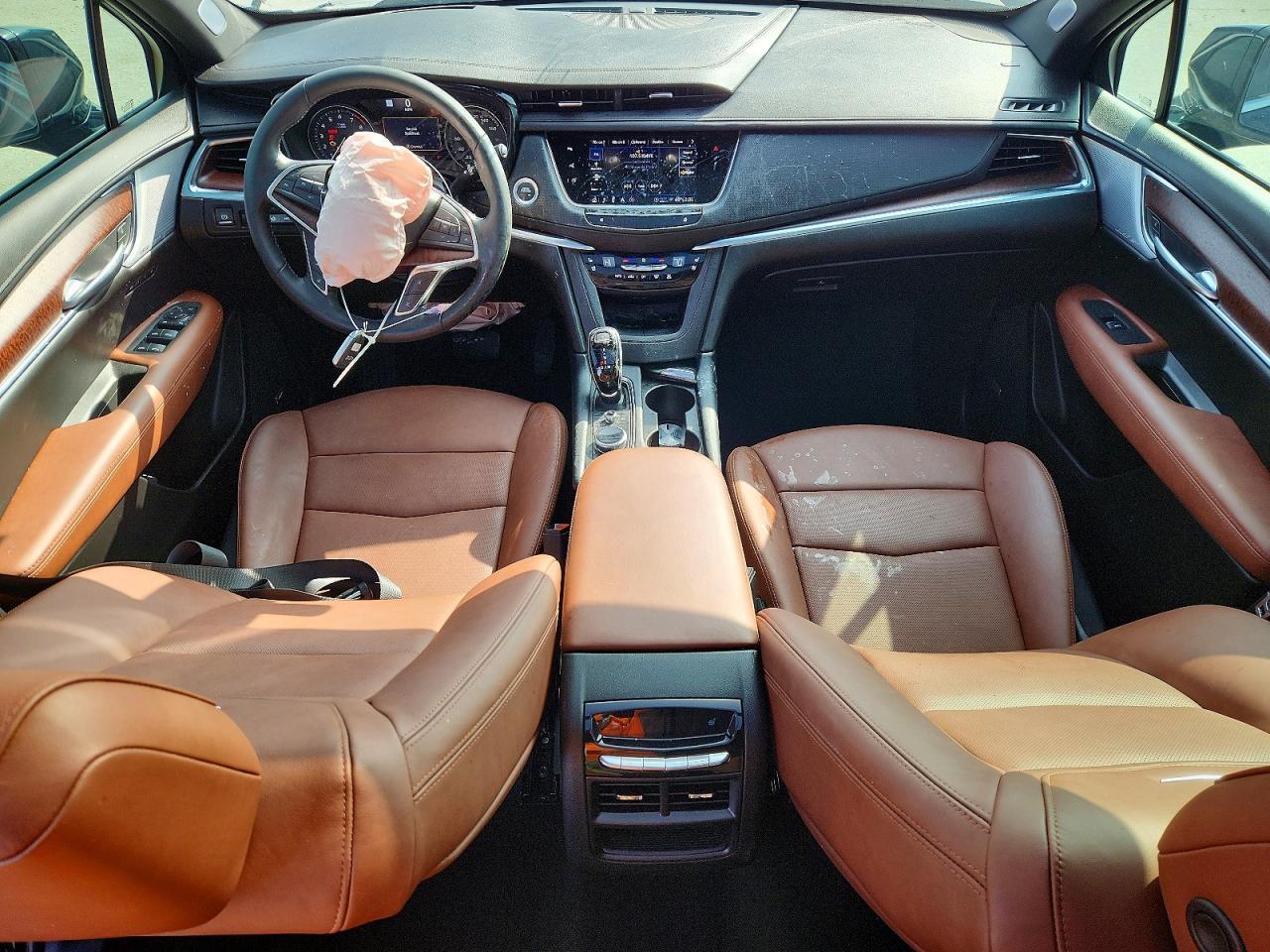 2025 CADILLAC XT5