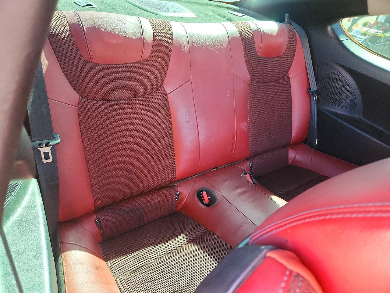 2010 HYUNDAI GENESIS