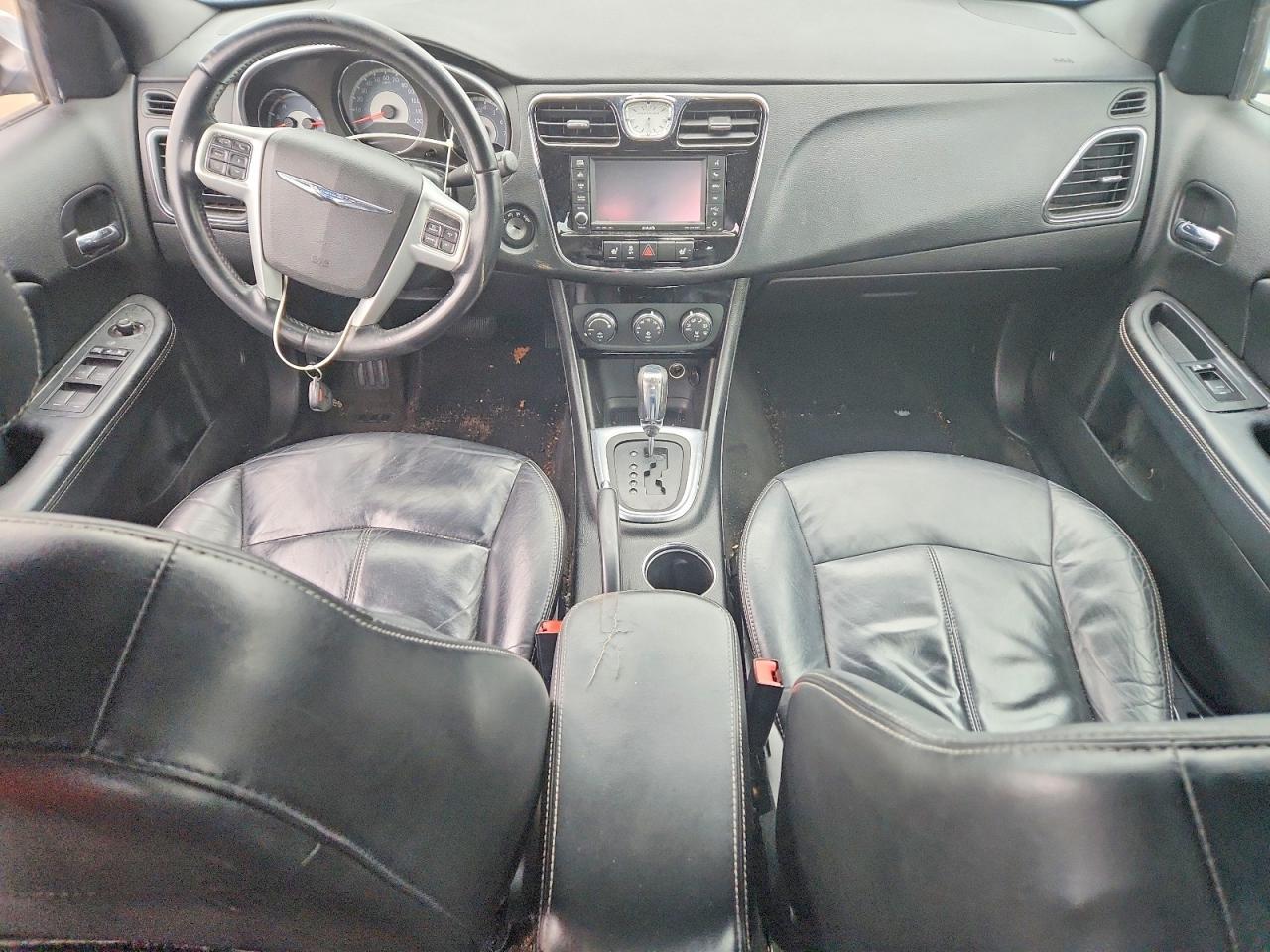 2012 CHRYSLER 200