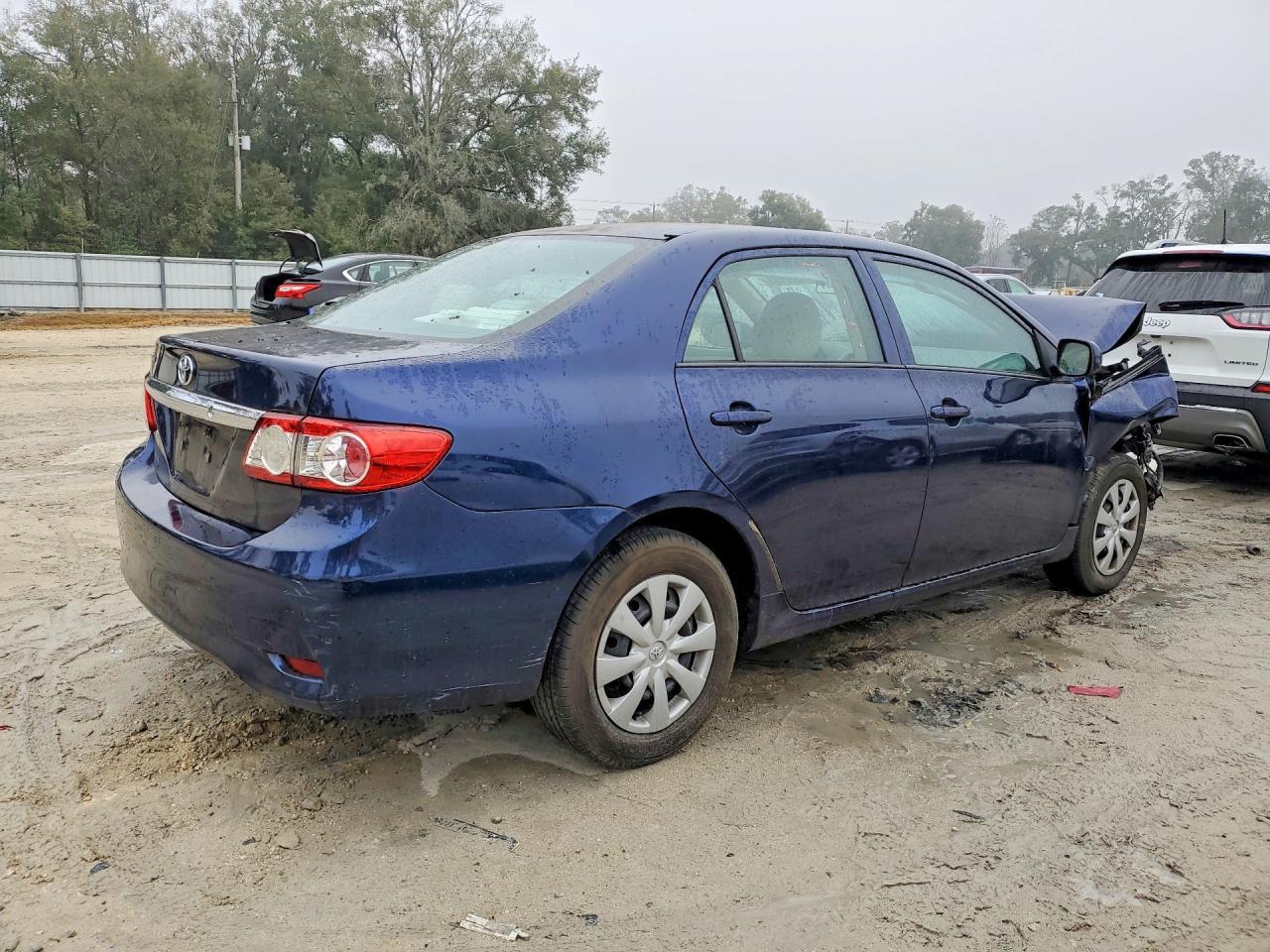 2013 TOYOTA COROLLA