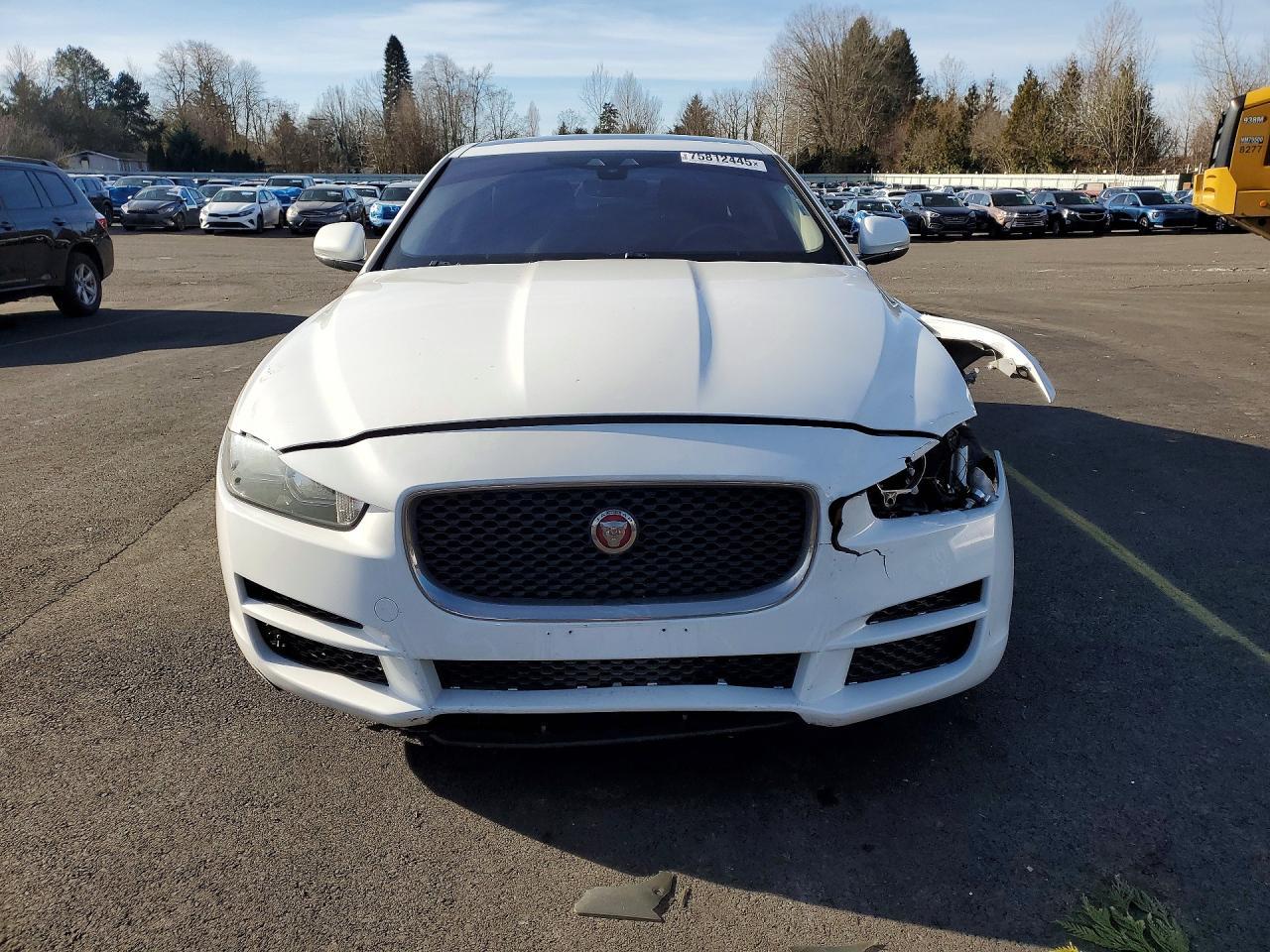 2019 JAGUAR XE