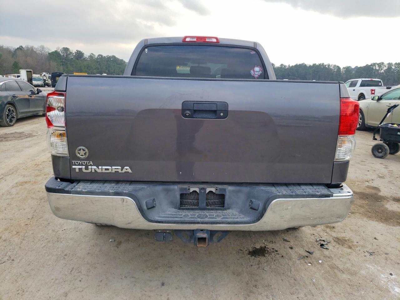 2012 TOYOTA TUNDRA
