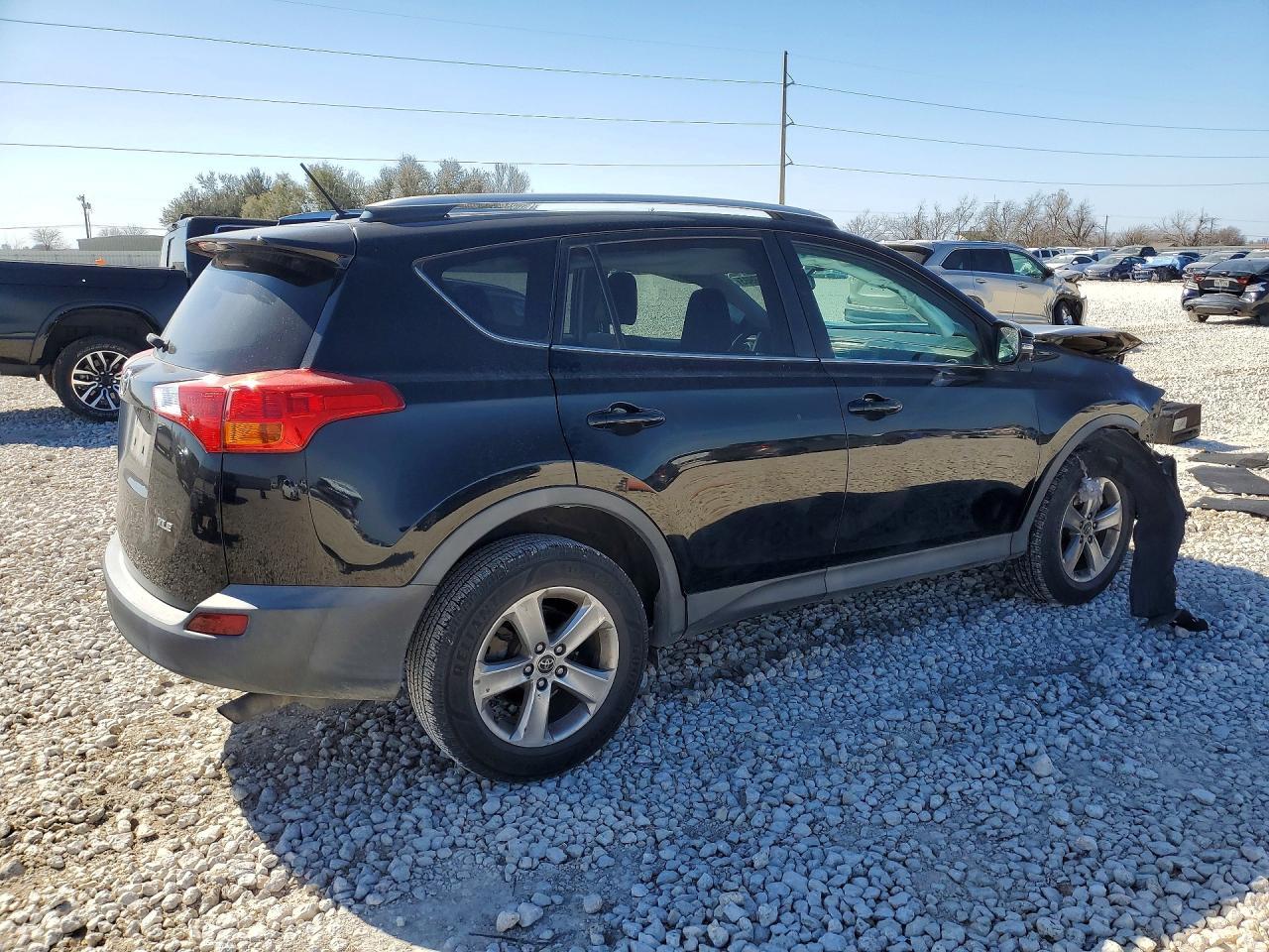 2015 TOYOTA RAV4