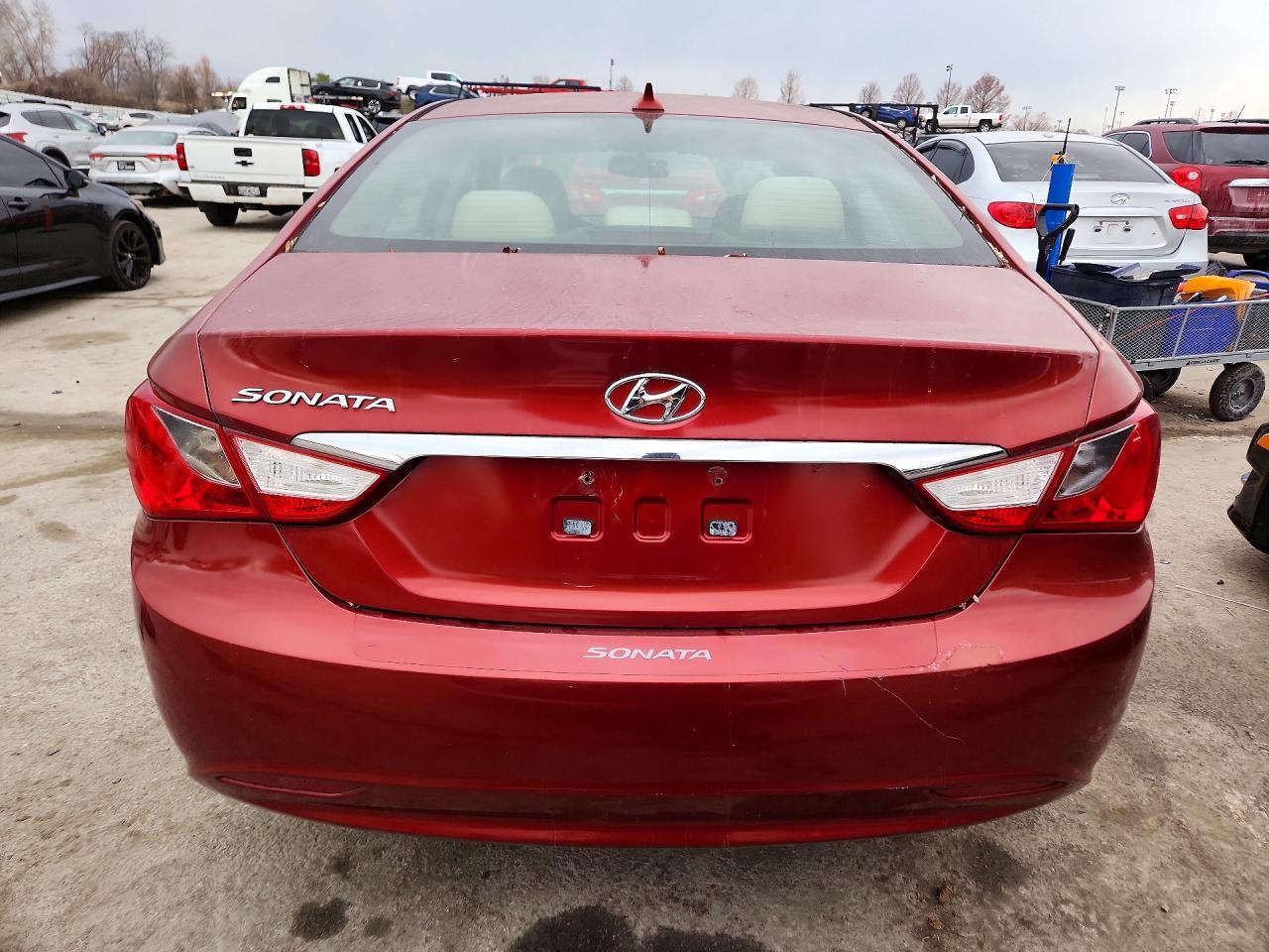 2013 HYUNDAI SONATA