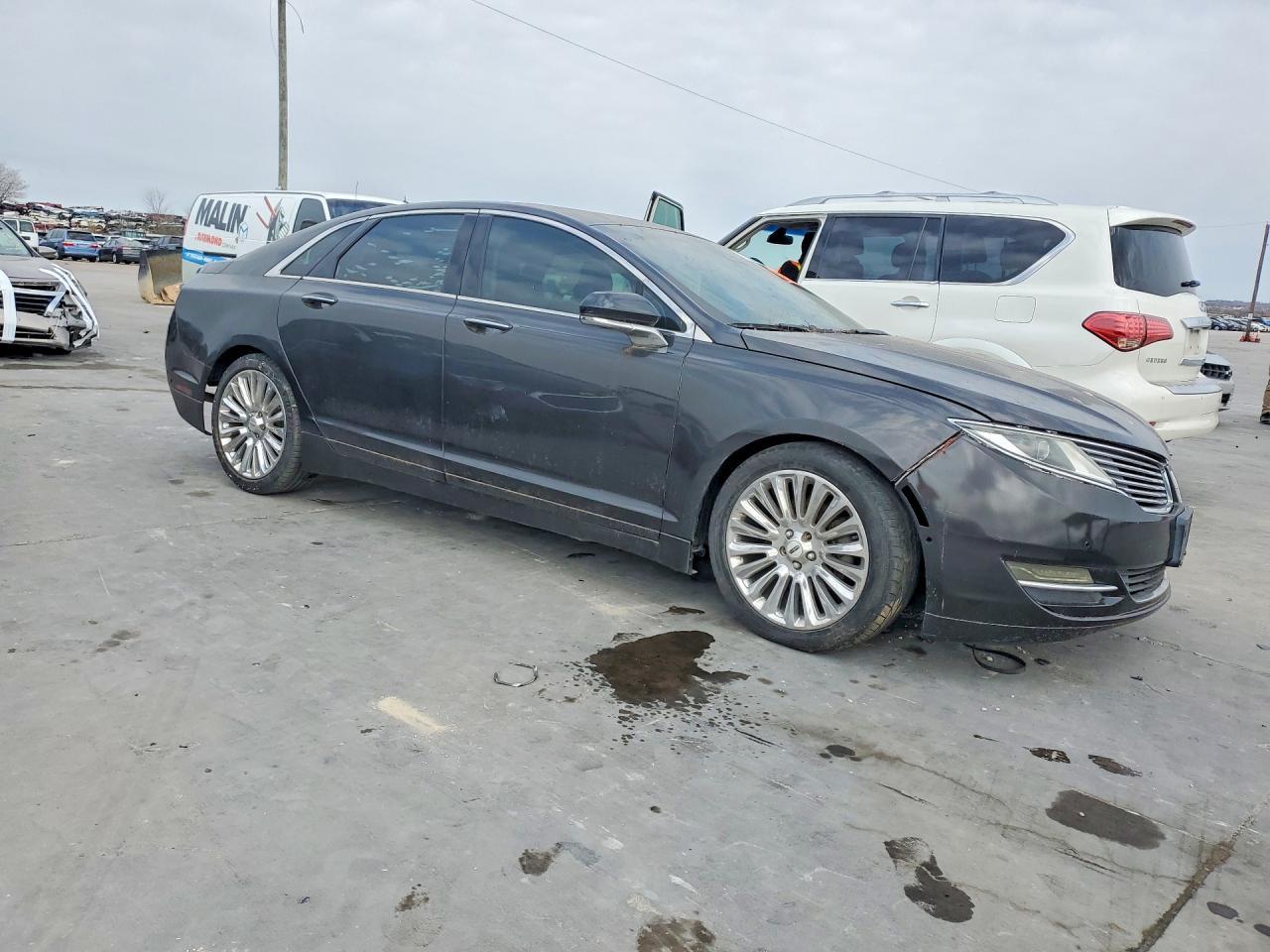2013 LINCOLN MKZ