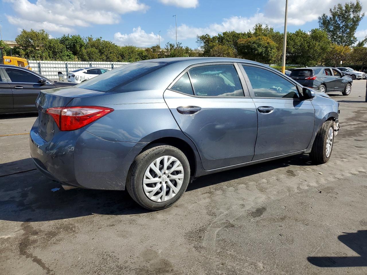 2018 TOYOTA COROLLA