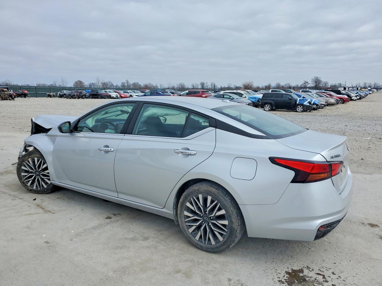 2024 NISSAN ALTIMA