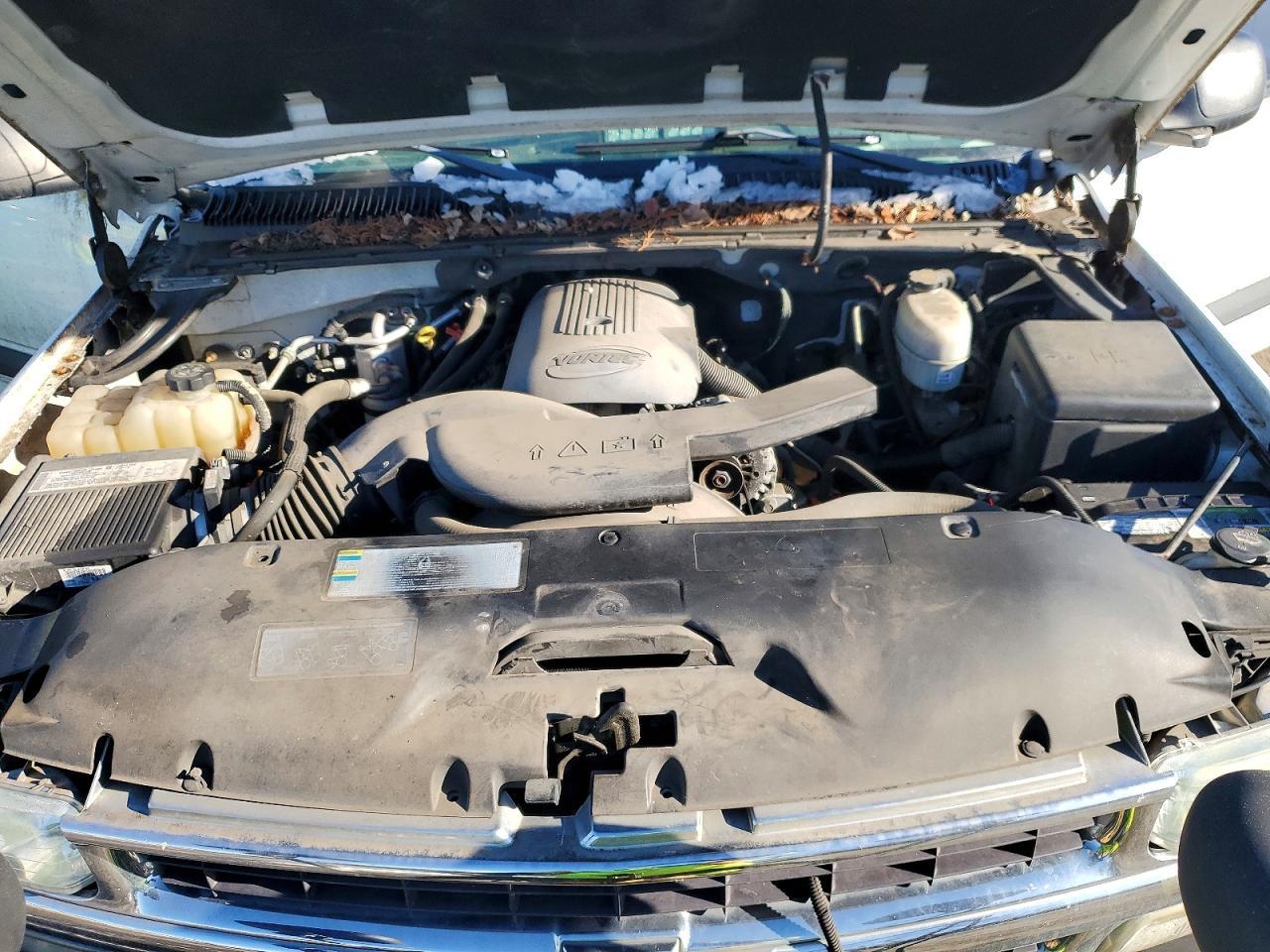 2004 CHEVROLET Suburban