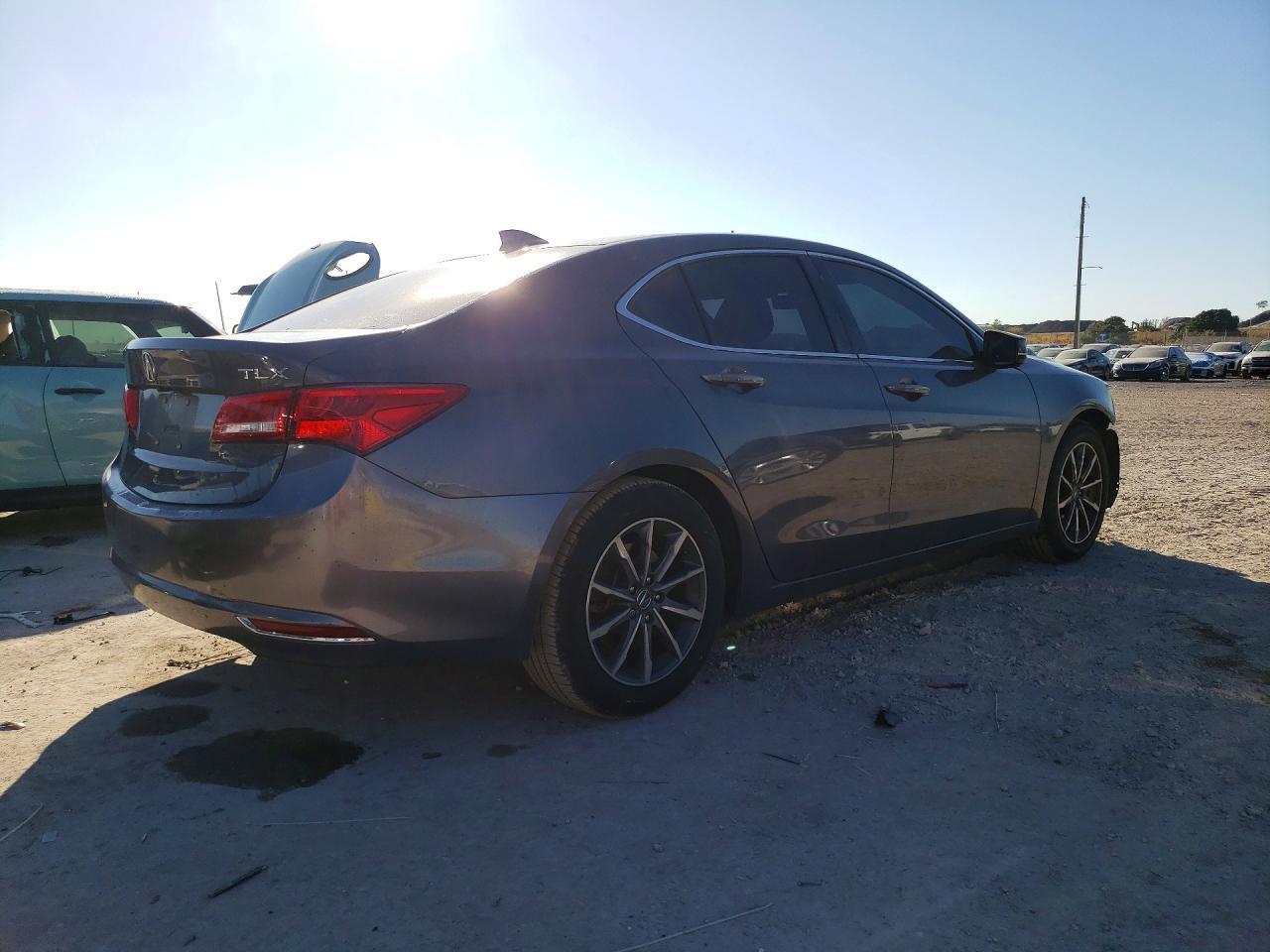 2018 ACURA TLX