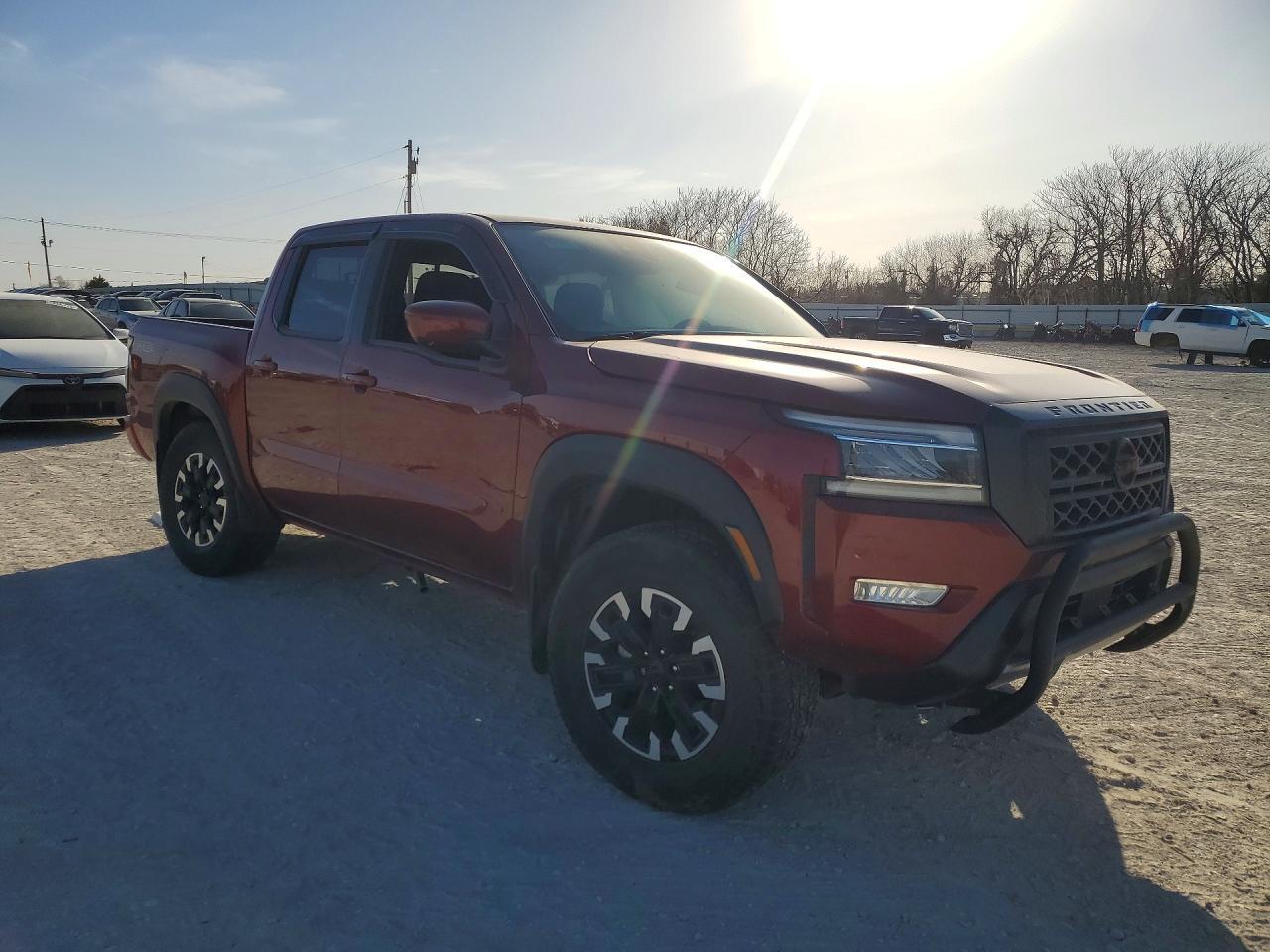 2022 NISSAN Frontier