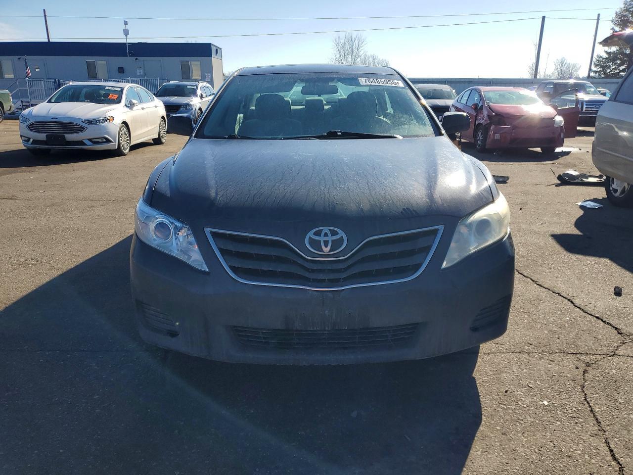2011 TOYOTA CAMRY