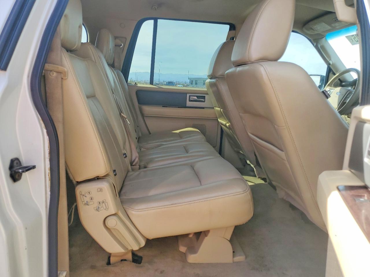 2011 FORD Expedition