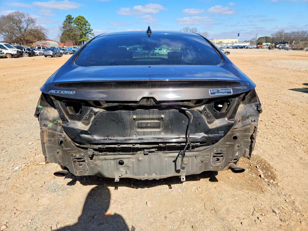 2018 HONDA ACCORD